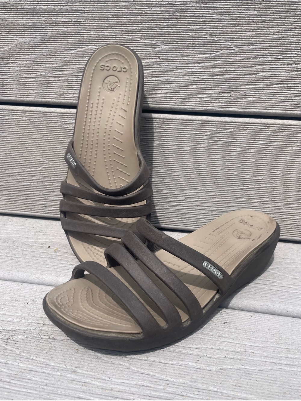 Crocs Rhonda Wedge Sandals Slides Brown Strappy Comfort sz women's 6